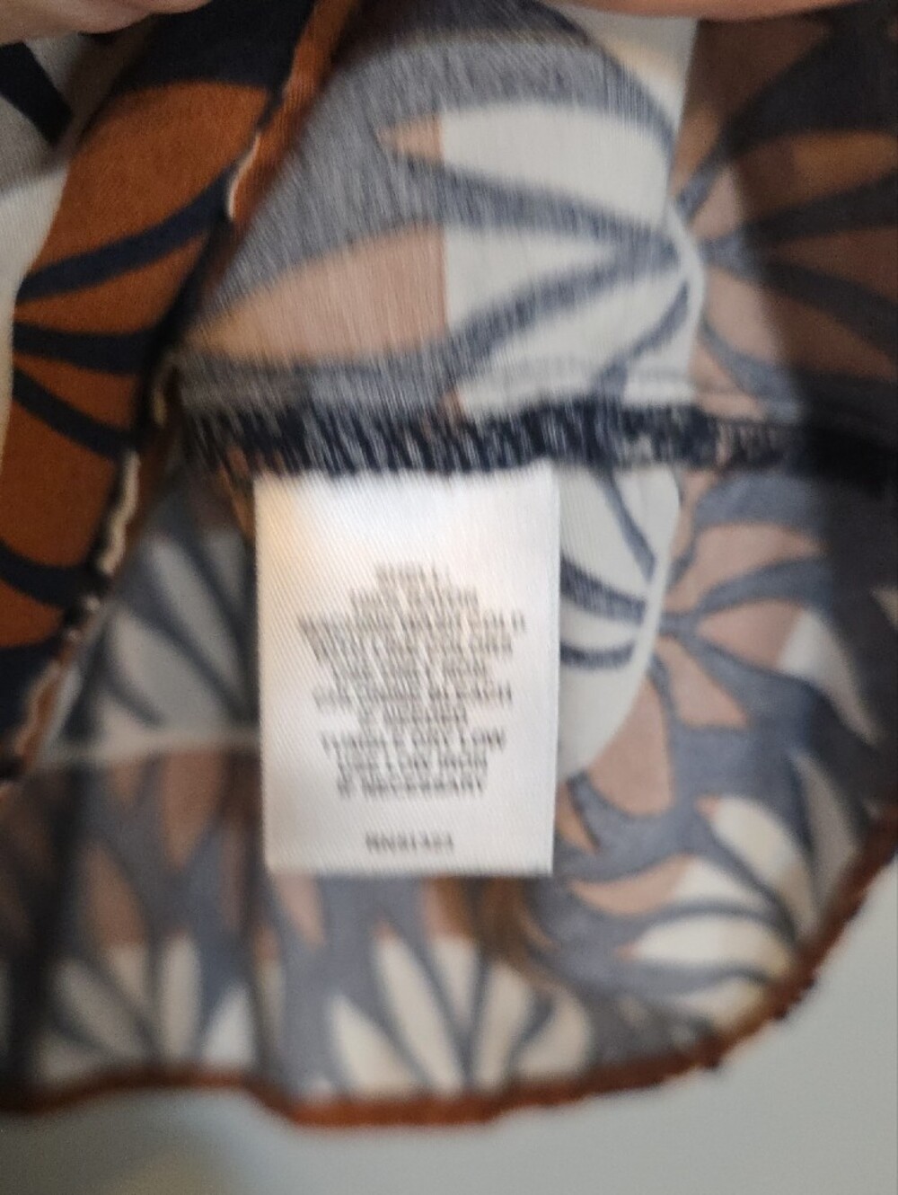 Halogen‎ Navy, White & Brown Geometric Ruffle Shell Sz Large - Picture 3 of 6